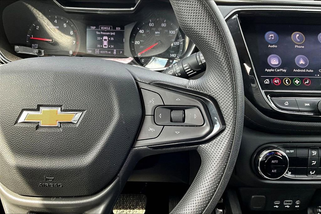 Used 2022 Chevrolet TrailBlazer LT w/ Convenience Package image 11