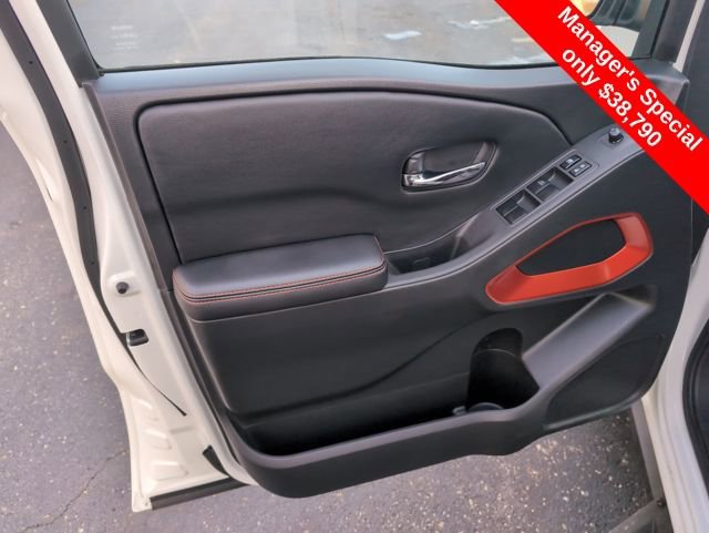 Certified 2025 Nissan Frontier PRO-4X image 17