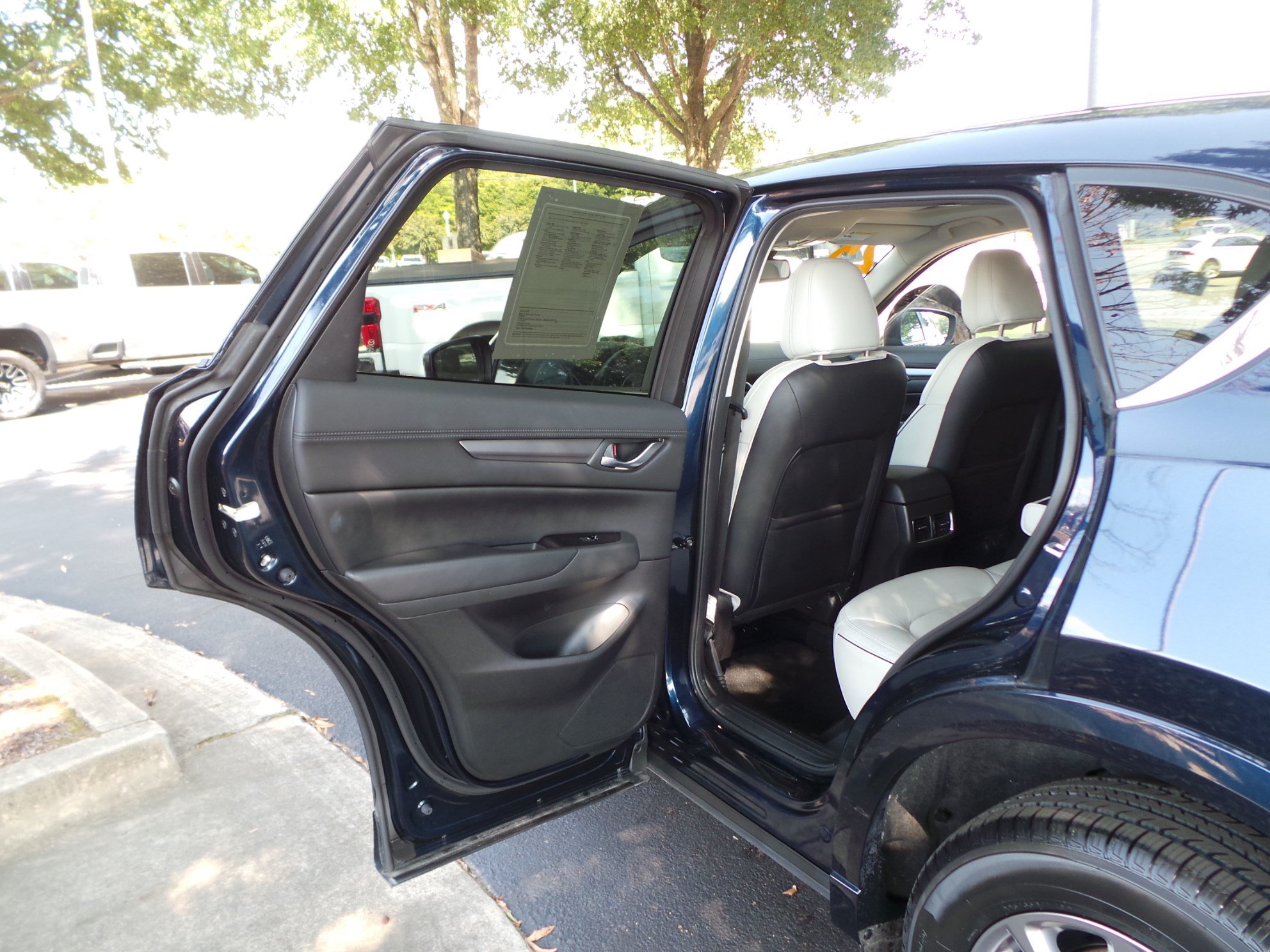 Certified 2025 MAZDA CX-5 AWD 2.5 S w/ Preferred Package image 31
