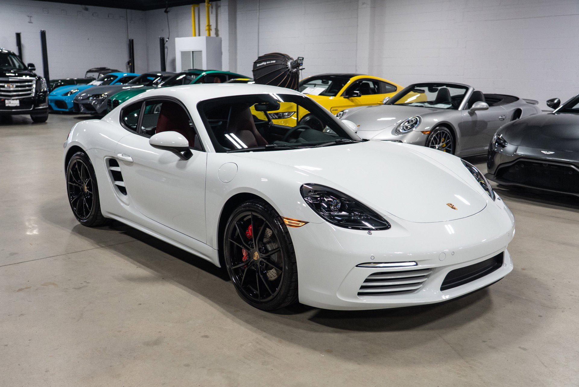 Used 2024 Porsche 718 Cayman S image 11