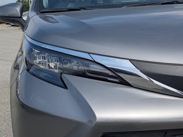 New 2026 Toyota Sienna XLE FWD image 10