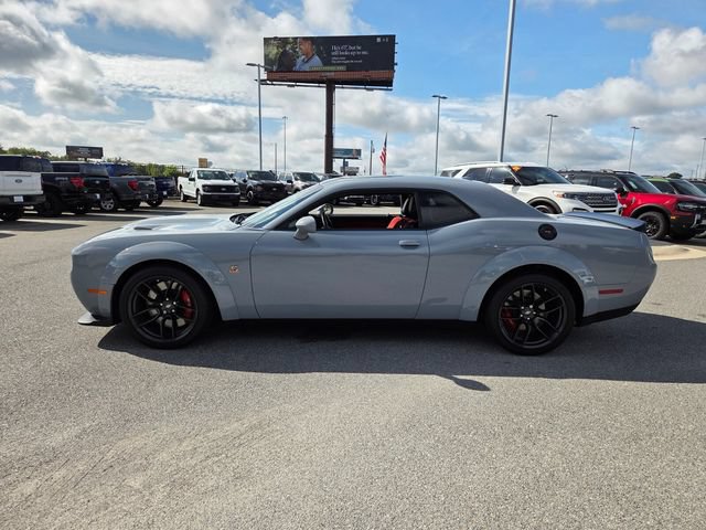 Used 2022 Dodge Challenger R/T Scat Pack RWD image 4