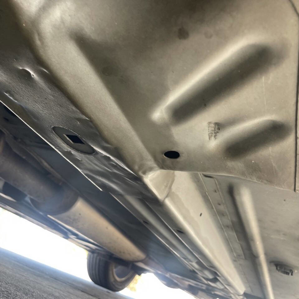 Used 2010 Cadillac DTS Luxury image 54