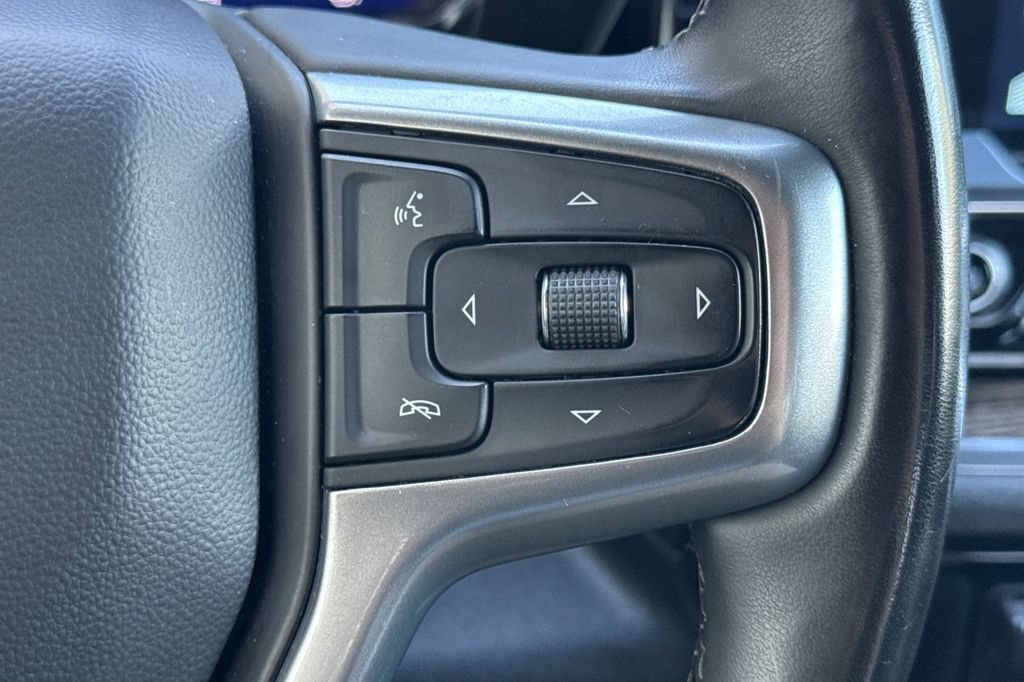 Used 2025 Chevrolet Silverado 1500 LT AWD/4WD image 27