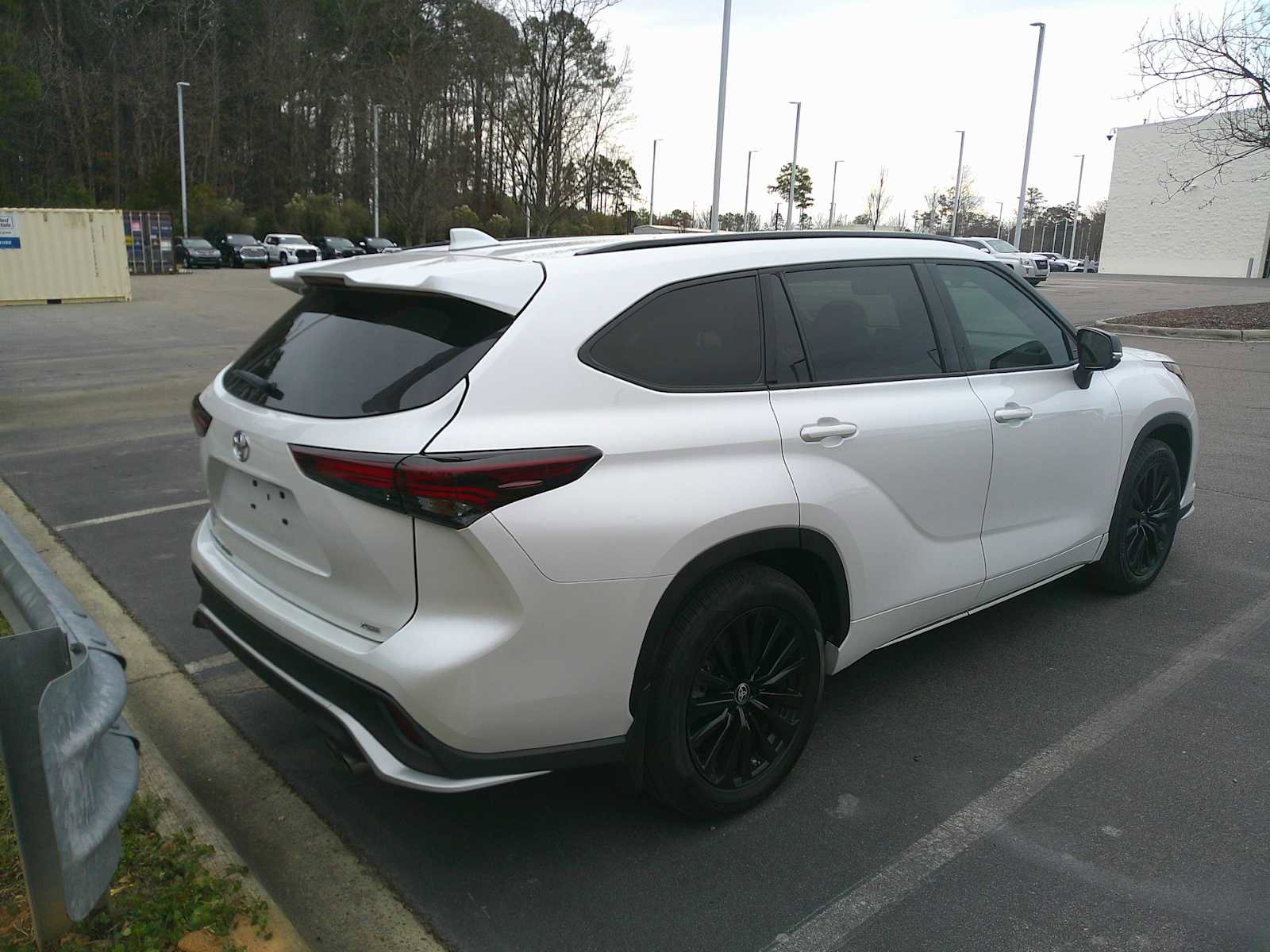 Used 2024 Toyota Highlander XSE image 7