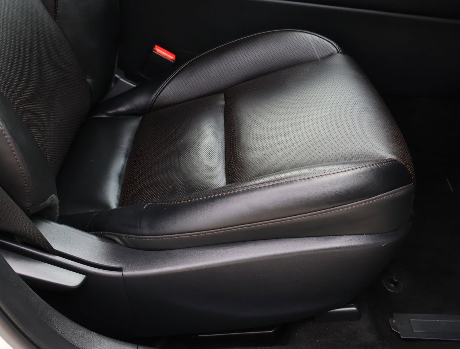 Used 2023 MAZDA MAZDA3 2.5 Turbo Sedan w/Premium Plus image 18