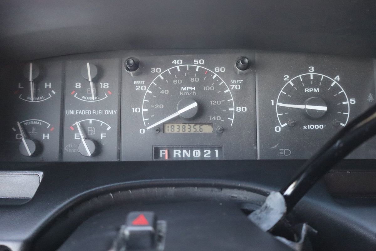 Used 1993 Ford Bronco XLT image 29