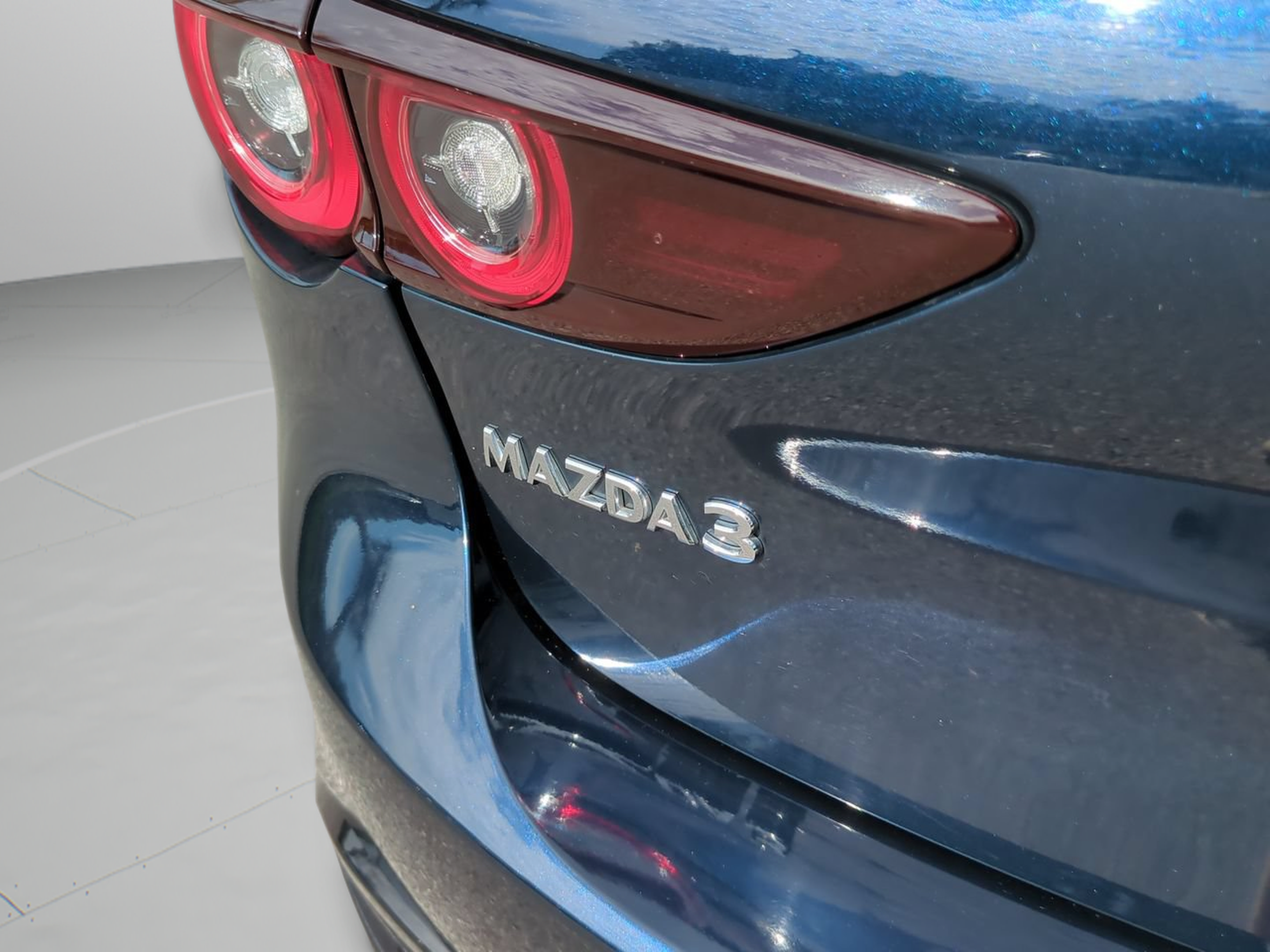 Used 2023 MAZDA MAZDA3 s FWD image 31