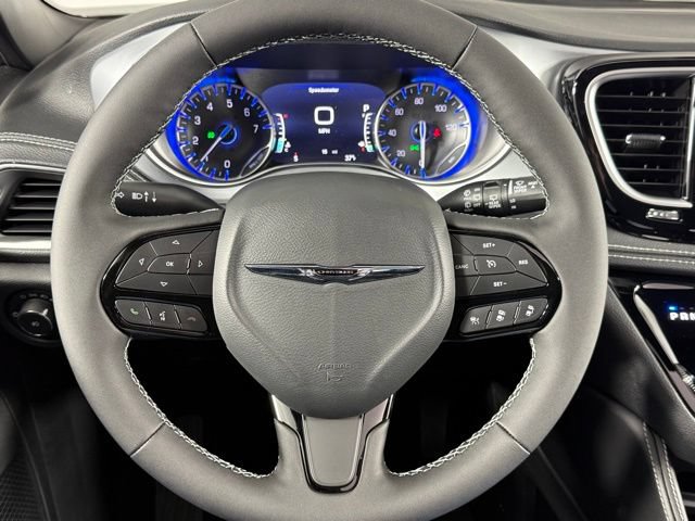 New 2026 Chrysler Pacifica Limited w/ S Appearance Package AWD/4WD image 15