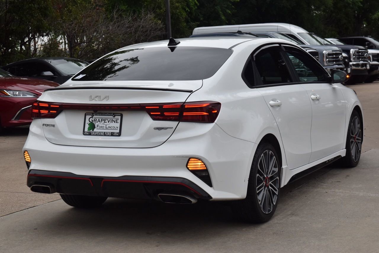 Used 2022 Kia Forte GT w/ GT Technology Package FWD image 8