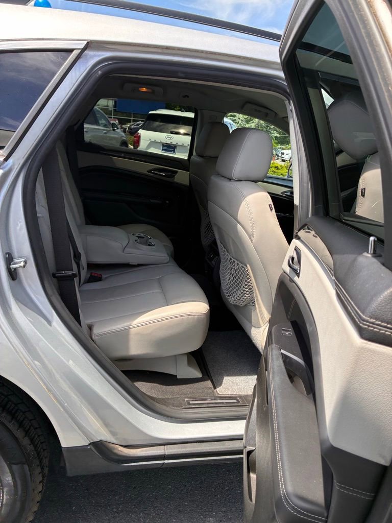 Used 2013 Cadillac SRX FWD image 23