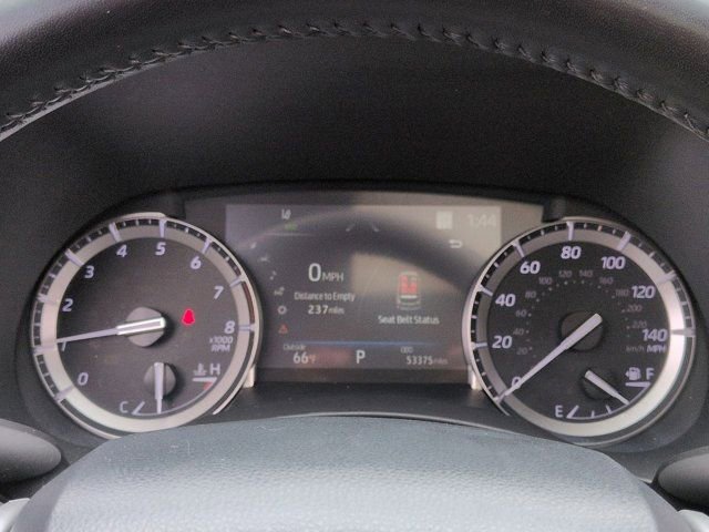 Used 2022 Toyota Highlander XLE AWD/4WD image 11