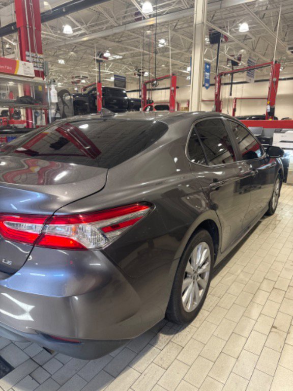 Used 2019 Toyota Camry LE image 6