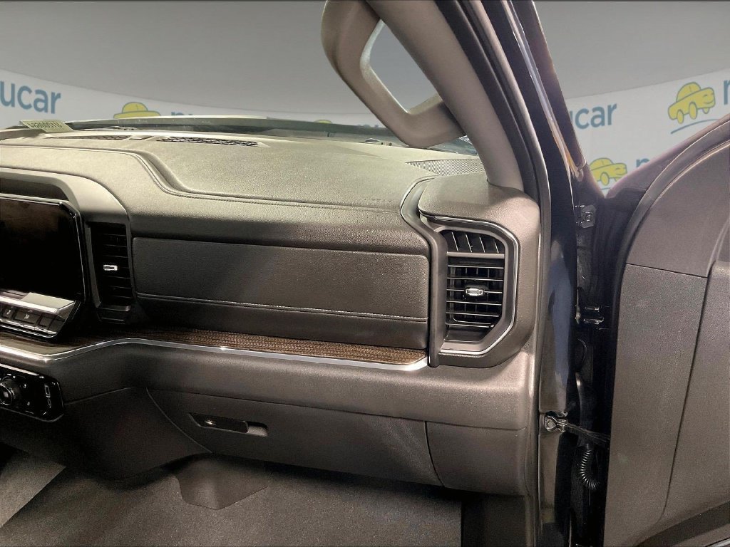Used 2023 Chevrolet Silverado 1500 LT AWD/4WD image 13