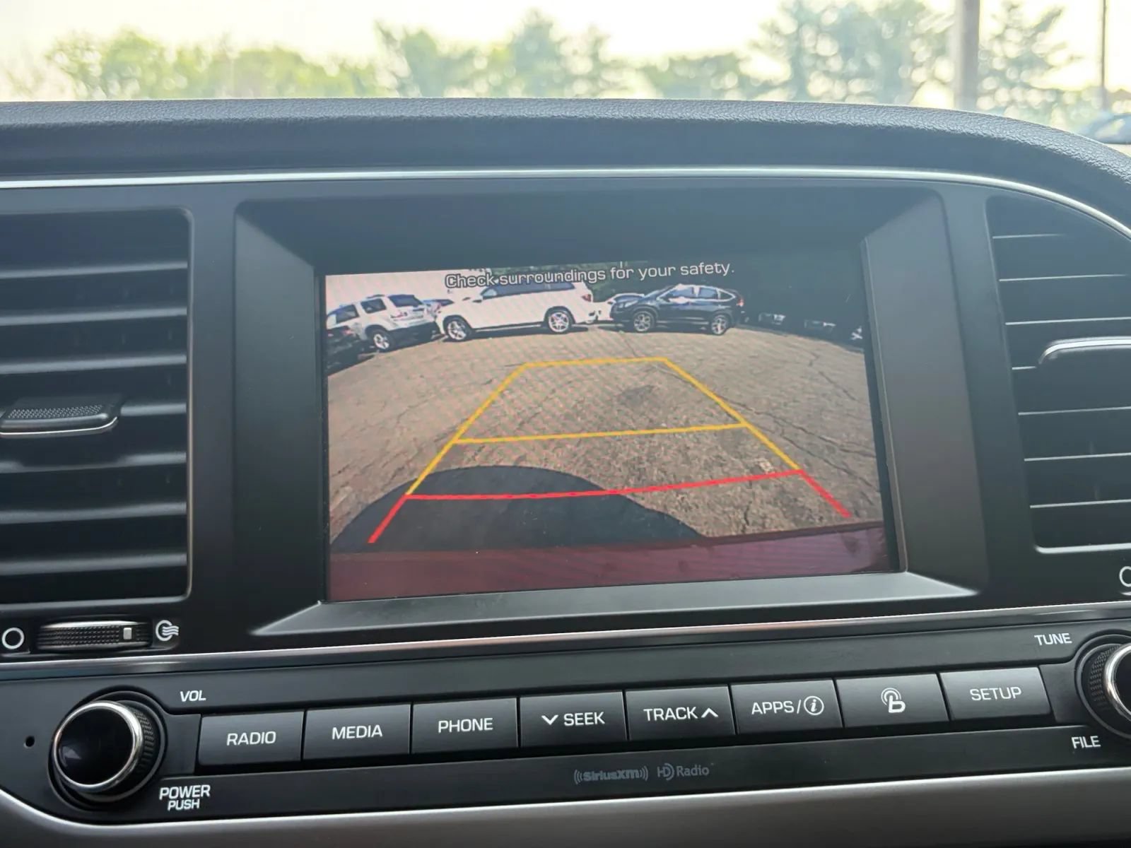 Used 2017 Hyundai Elantra Limited FWD image 34