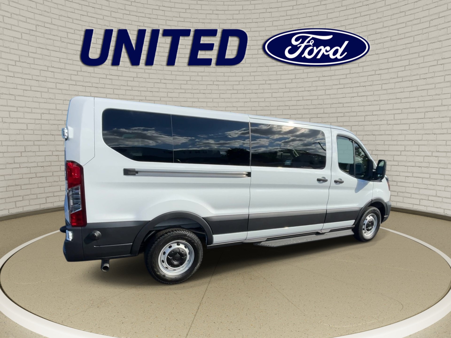 New 2026 Ford Transit 350 XL RWD image 9