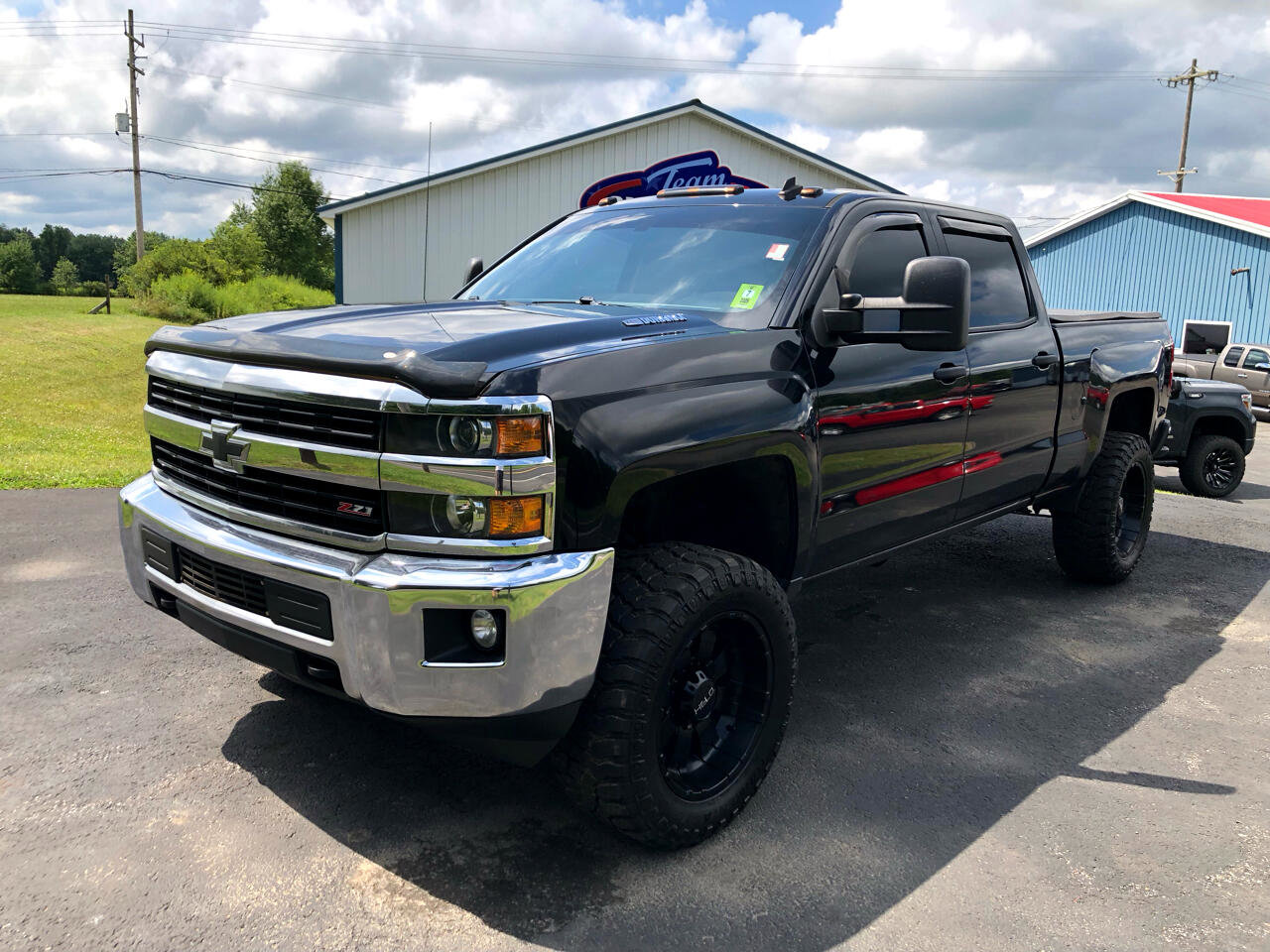 Used 2015 Chevrolet Silverado 2500 LT w/ Z71 Package, Off-Road image 4
