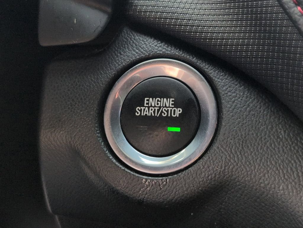 Used 2022 Chevrolet Equinox RS w/ RS Leather Package image 23