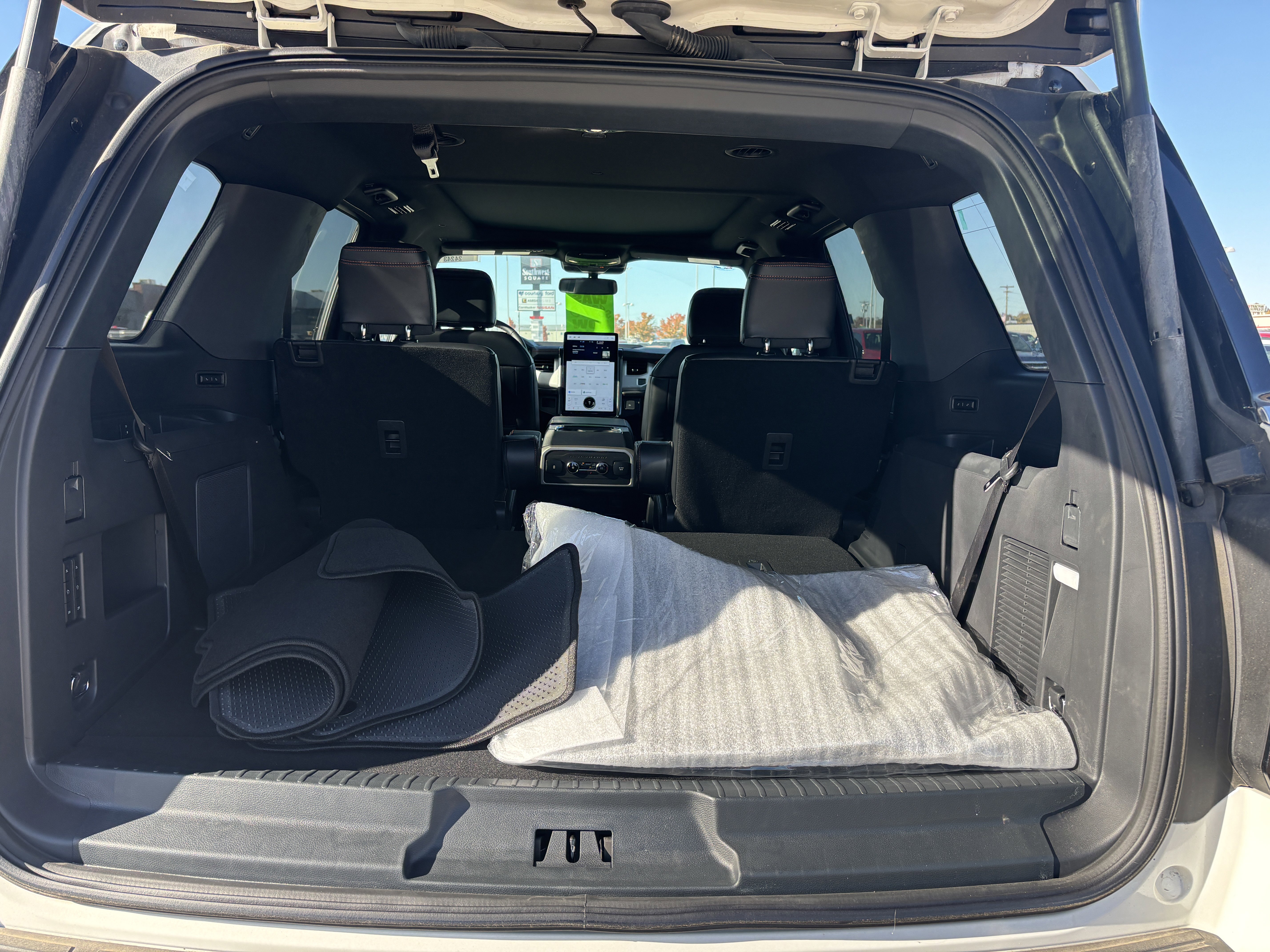 Used 2024 Ford Expedition Timberline image 9