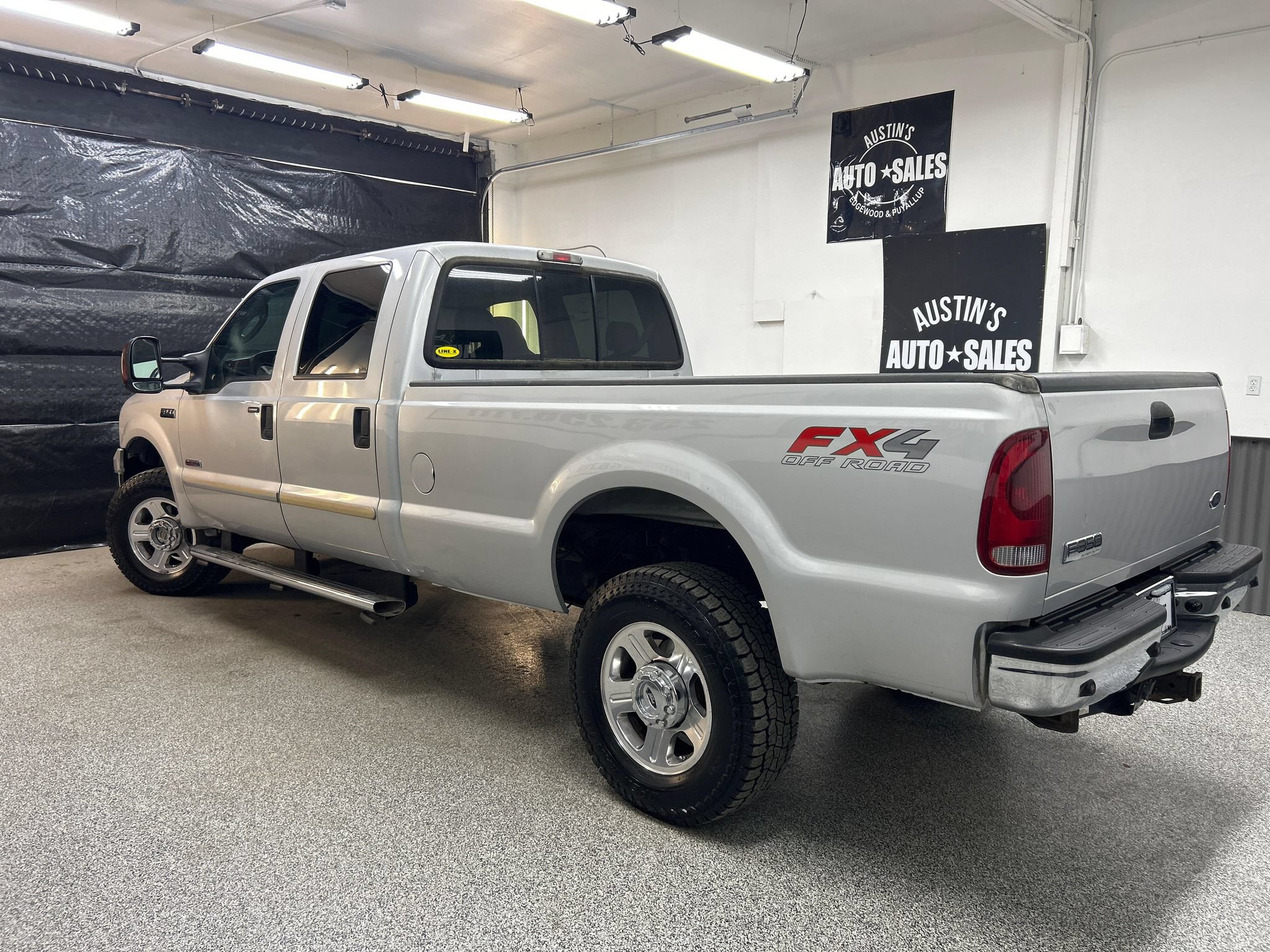 Used 2007 Ford F350 Lariat AWD/4WD image 4