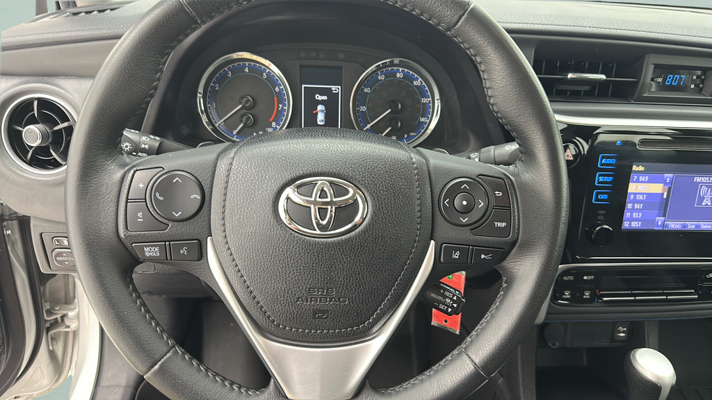Used 2019 Toyota Corolla SE FWD image 15