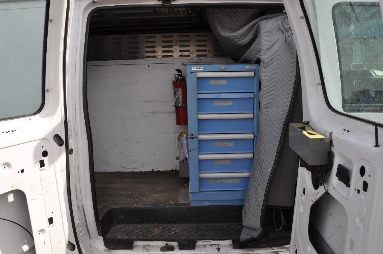 Used 2013 Ford E-250 and Econoline 250 RWD image 14