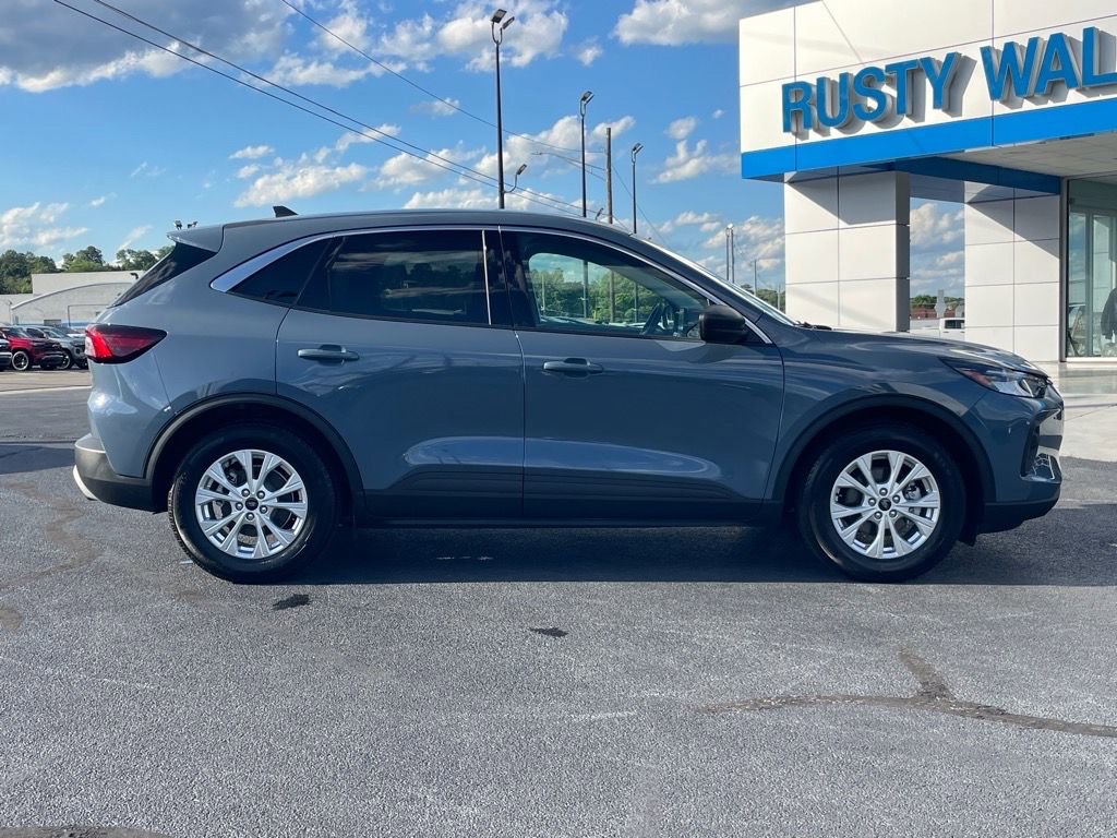 Used 2024 Ford Escape Active image 8