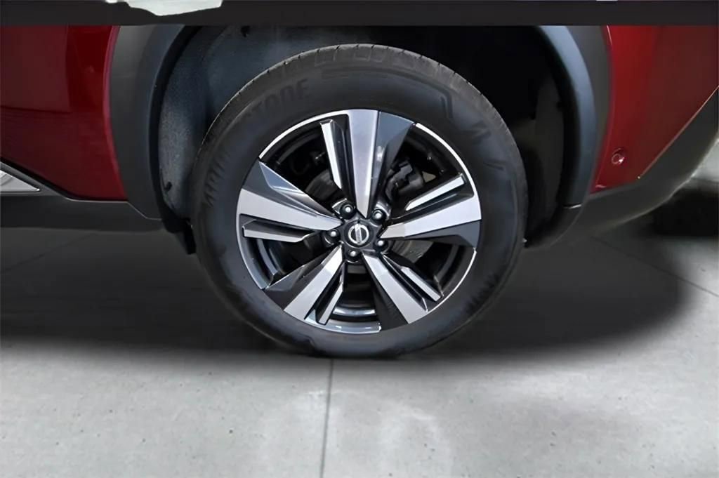 Used 2021 Nissan Rogue Platinum AWD/4WD image 38