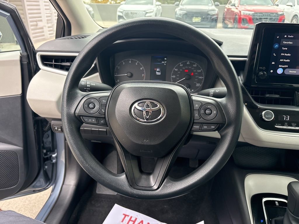 Used 2025 Toyota Corolla LE image 20