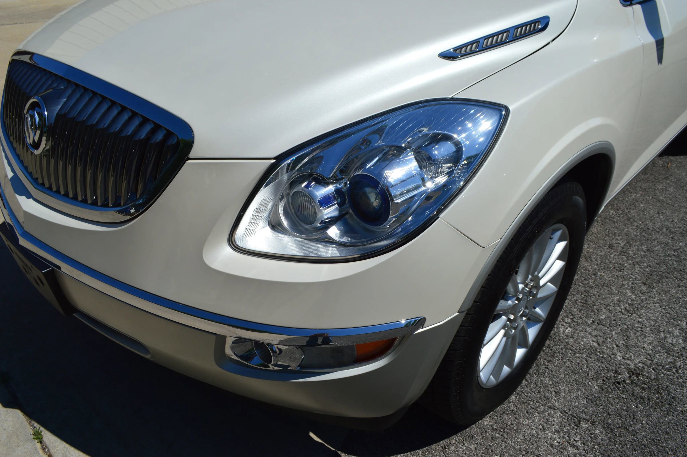 Used 2012 Buick Enclave Leather w/ Trailering Provision Package FWD image 3
