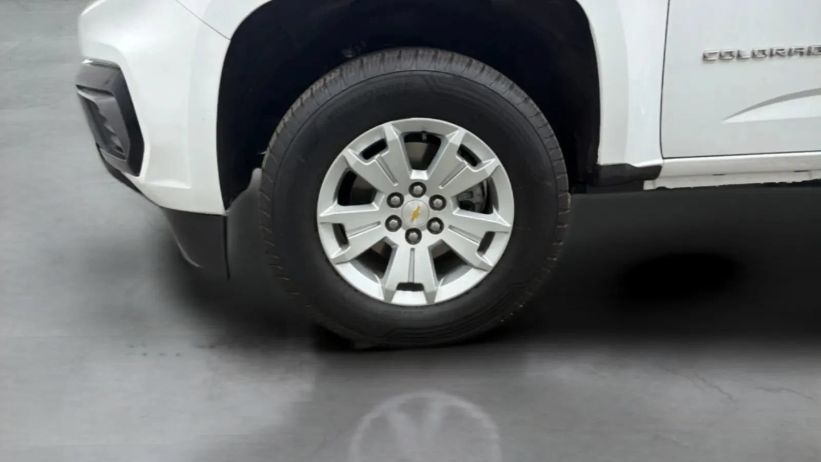Used 2022 Chevrolet Colorado LT w/ Fleet Safety Package RWD image 28
