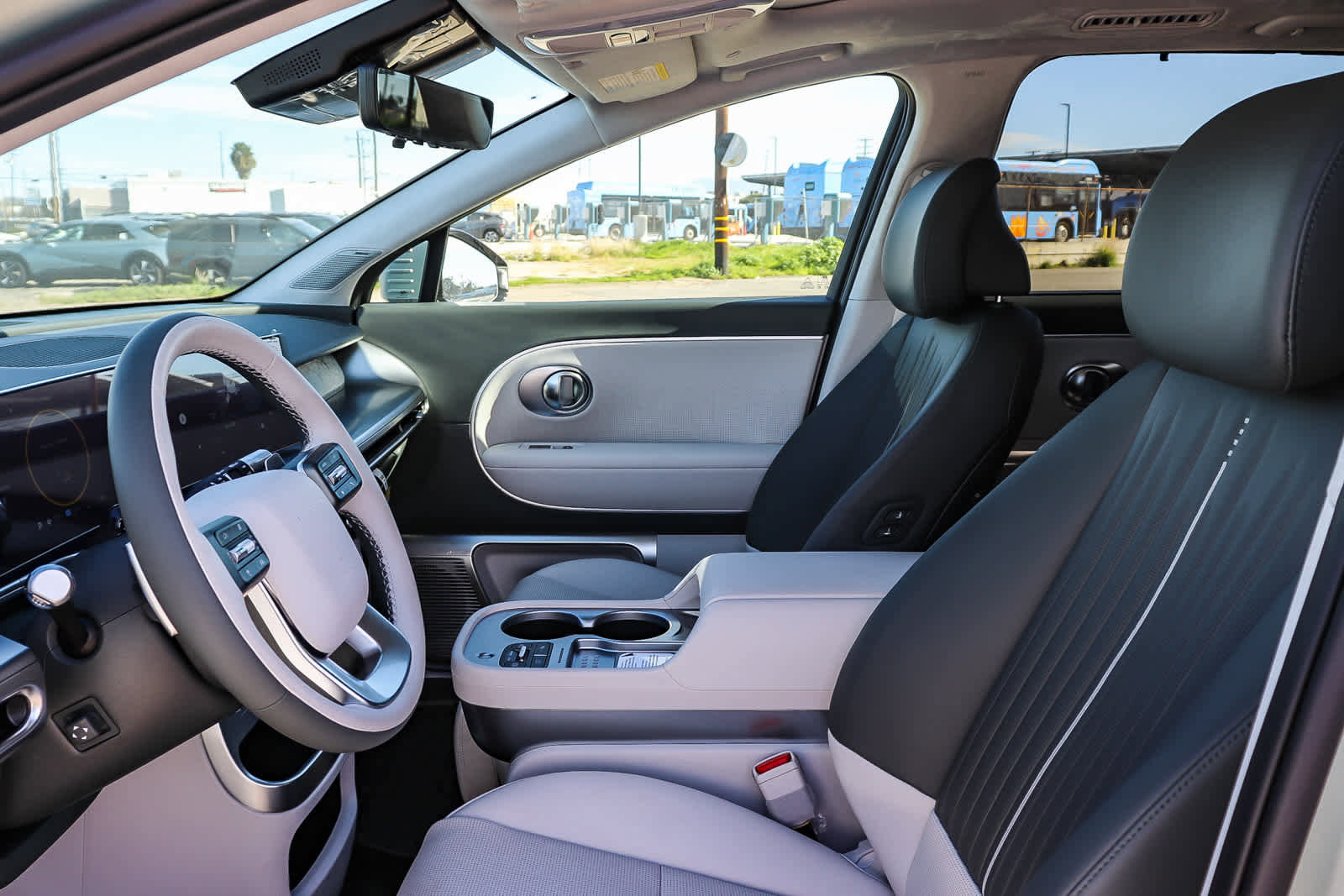 New 2026 Hyundai Ioniq 9 Calligraphy image 24