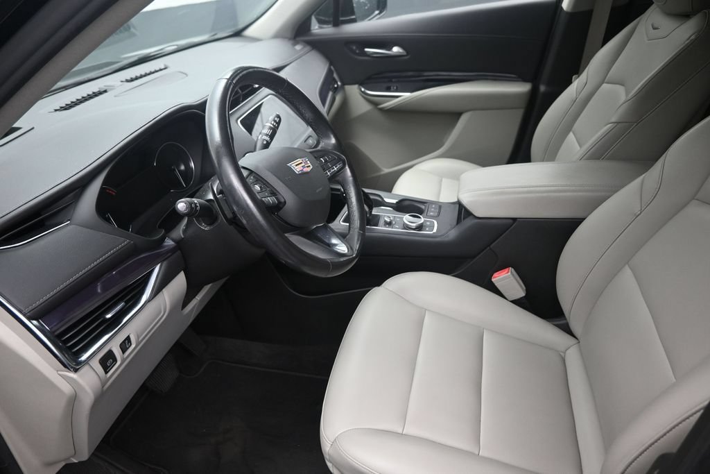 Used 2023 Cadillac XT4 Luxury FWD image 12