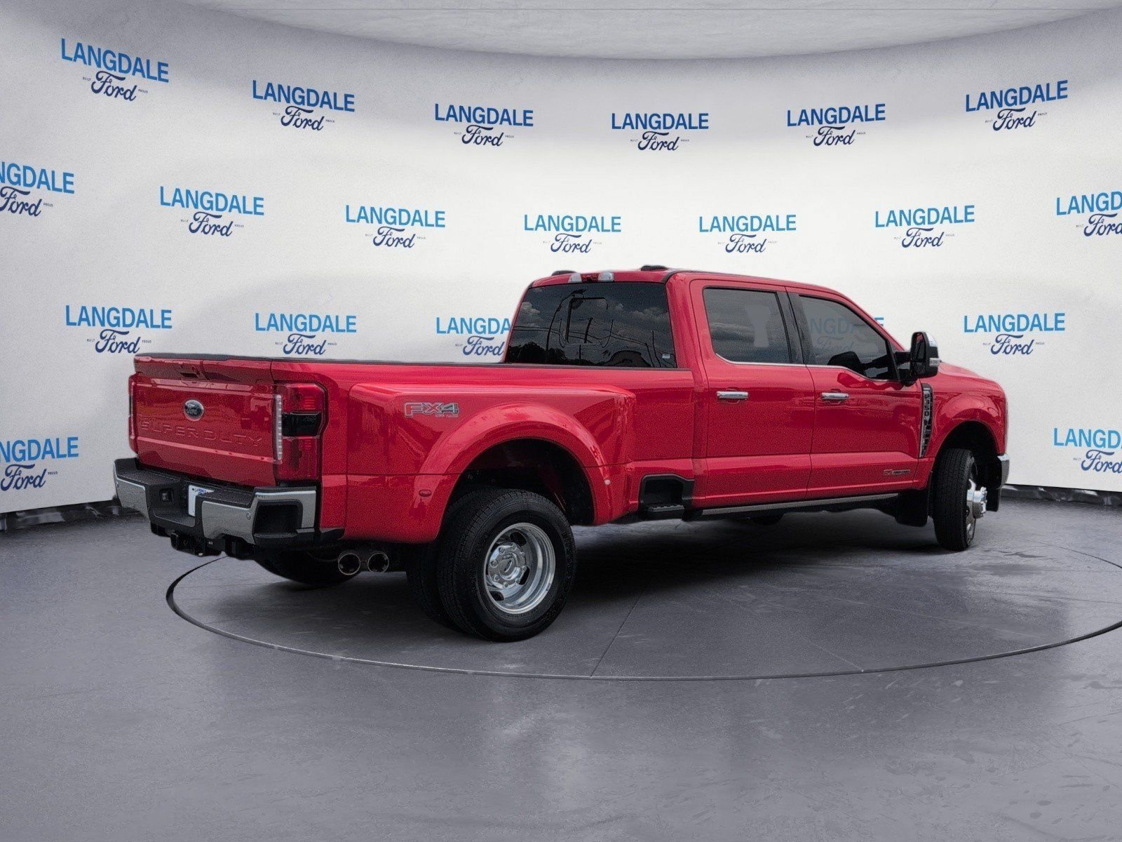 Used 2025 Ford F350 Lariat w/ Lariat Ultimate Package AWD/4WD image 4