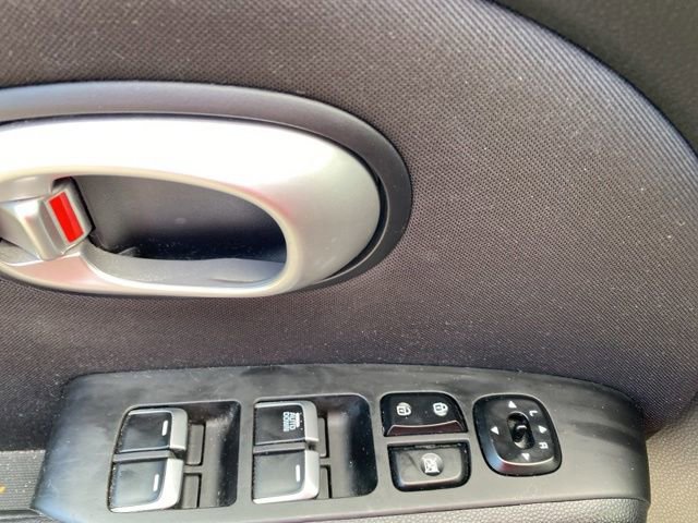 Used 2017 Kia Soul FWD image 16