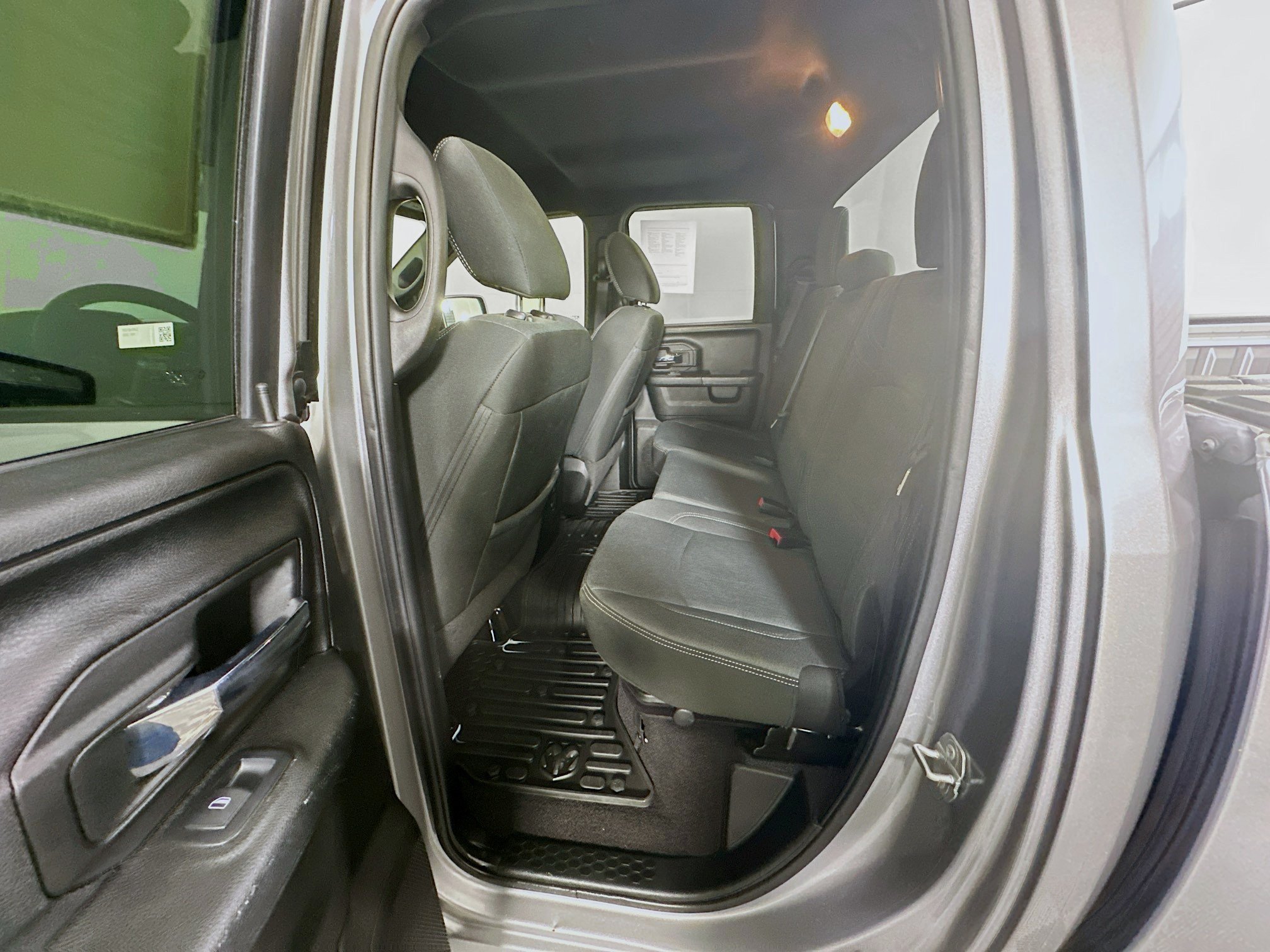Used 2022 RAM 1500 Warlock RWD image 25