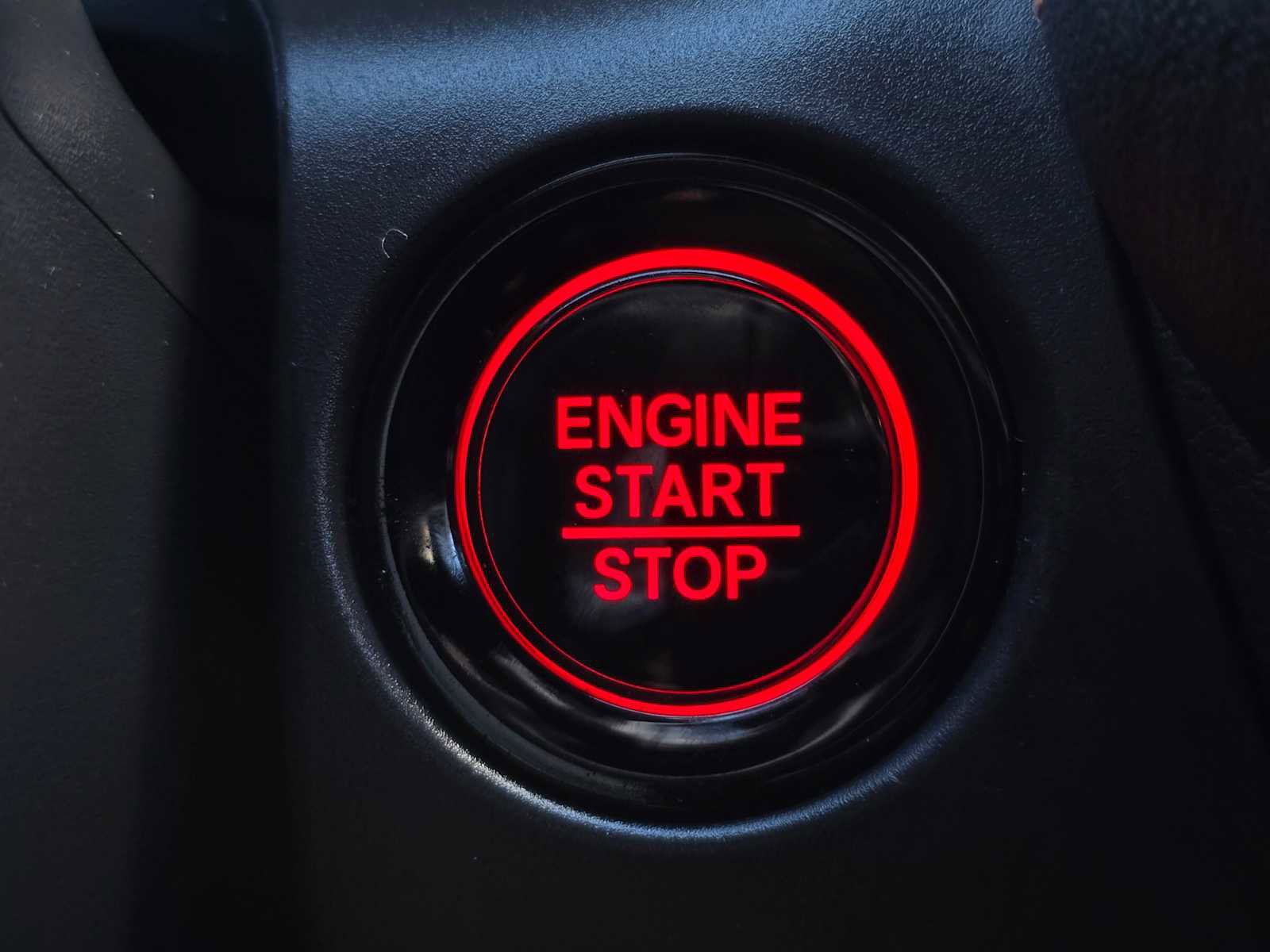 Used 2025 Honda HR-V Sport image 31