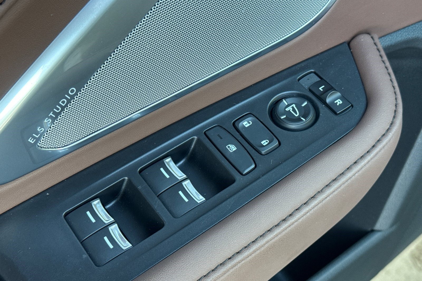 Used 2023 Acura RDX w/ Technology Package FWD image 14