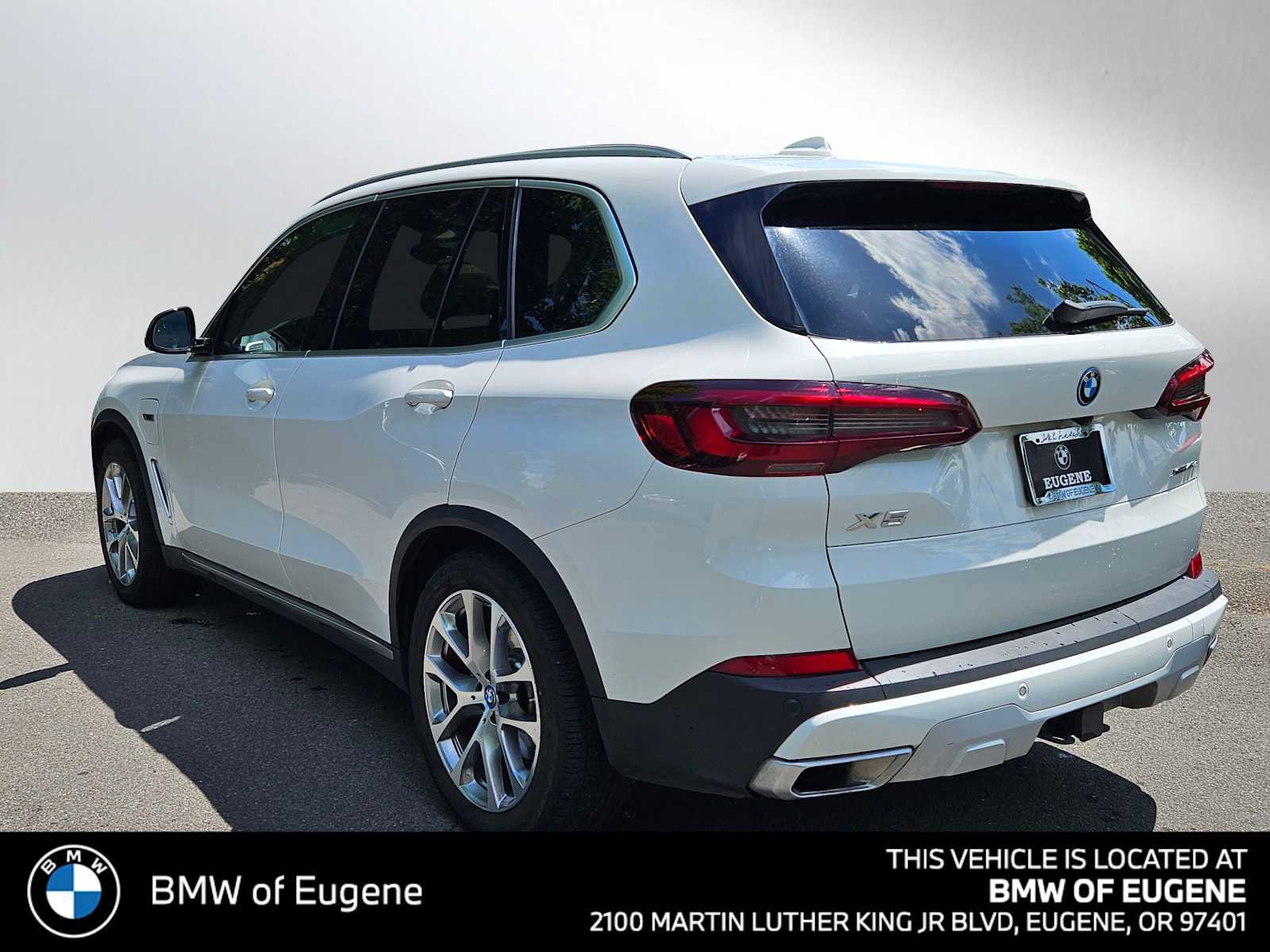 Used 2023 BMW X5 xDrive45e w/ Executive Package AWD/4WD image 5