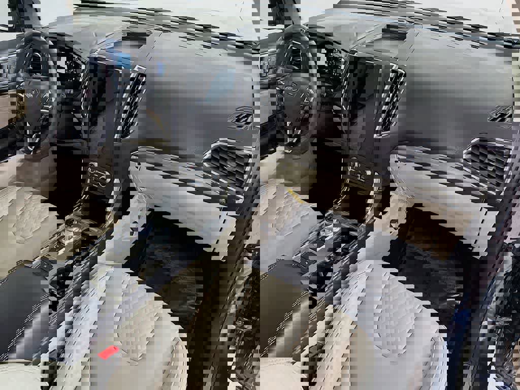 Certified 2024 Ford Edge Titanium image 31