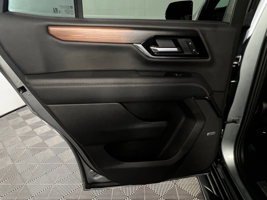 Used 2025 GMC Yukon Denali image 29