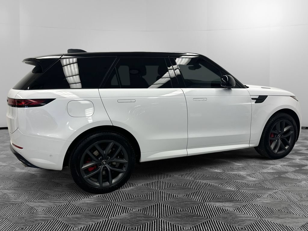 Used 2024 Land Rover Range Rover Sport Dynamic SE AWD/4WD image 7