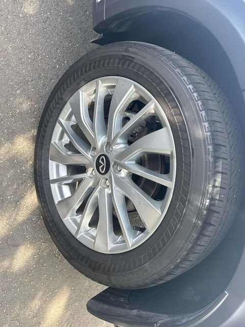 Certified 2023 INFINITI QX50 Luxe image 30