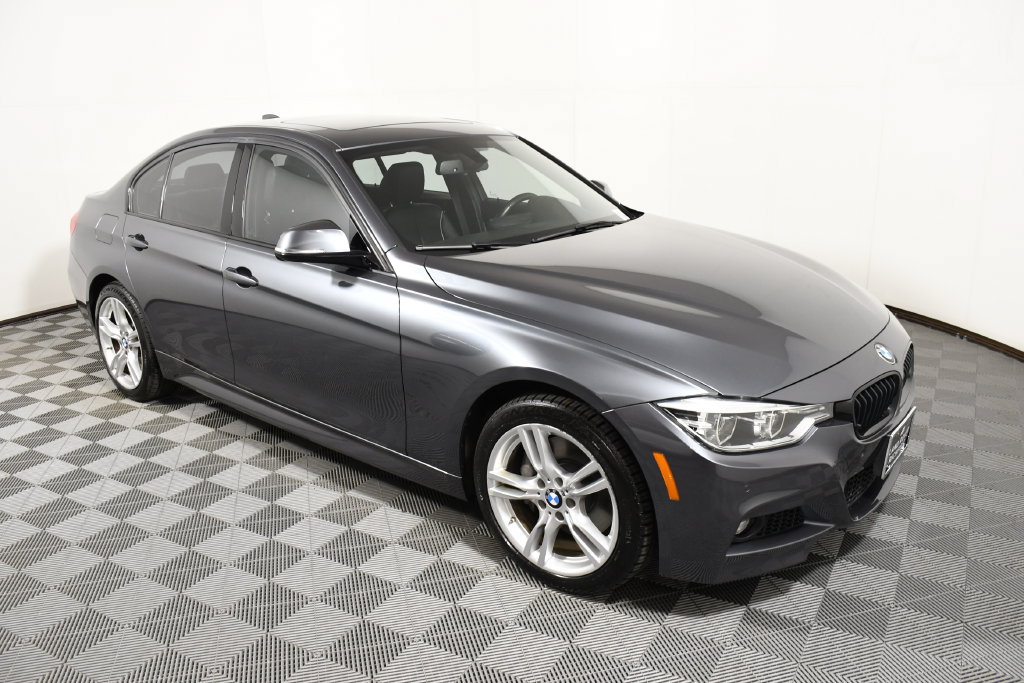 Used 2018 BMW 340i xDrive Sedan AWD/4WD image 8
