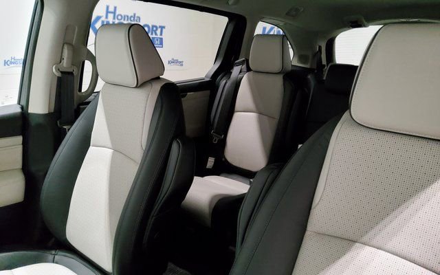 Used 2025 Honda Odyssey Elite image 43
