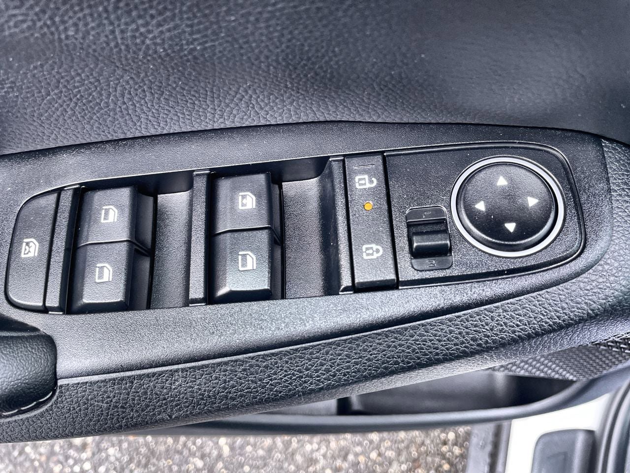 Used 2024 Kia Seltos X-Line AWD/4WD image 19