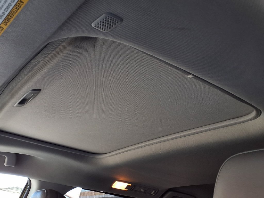 Certified 2024 Toyota Sienna XLE FWD image 21