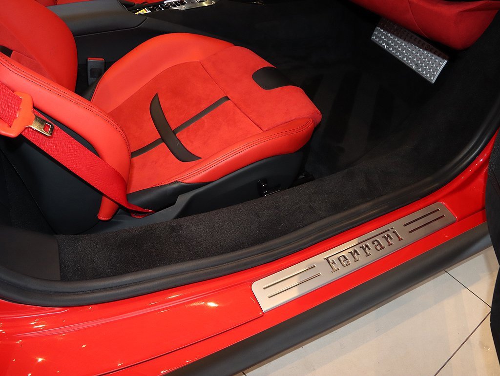 Certified 2022 Ferrari SF90 Spider image 94