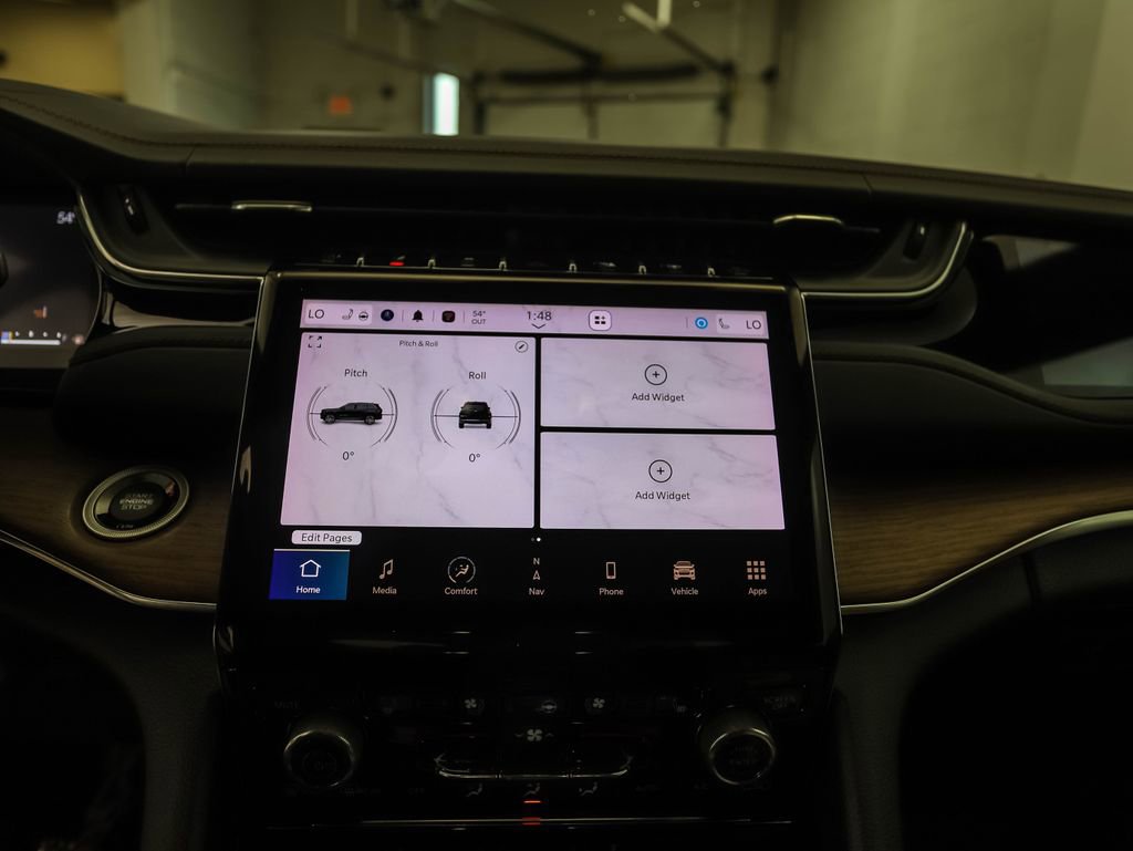 Used 2022 Jeep Grand Cherokee Summit w/ Adv Protech Group IV image 16