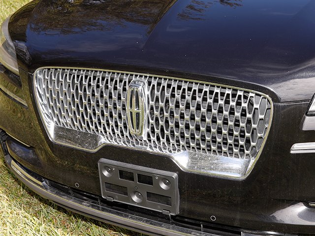 Used 2024 Lincoln Aviator Reserve AWD/4WD image 10